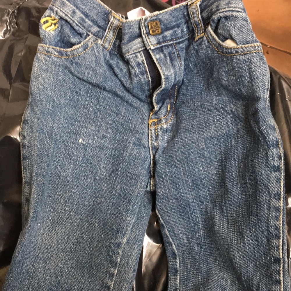 FINAL MARKDOWN Rocawear jeans 18 months